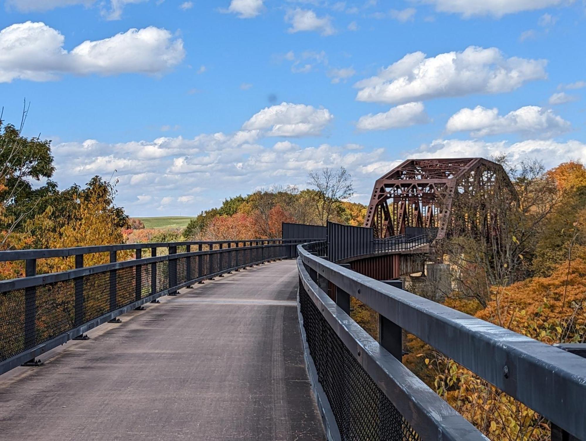 Stay In Ohiopyle Near Gap Trail, Restaurants, & The Fallls Exterior photo